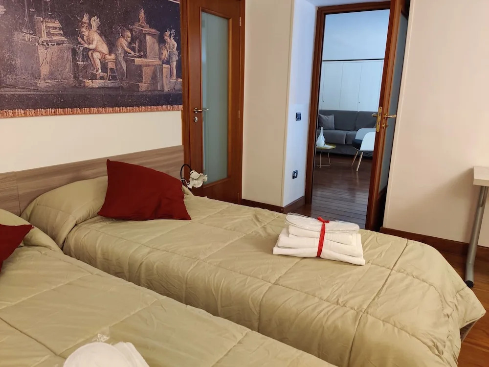 Italia Apartment