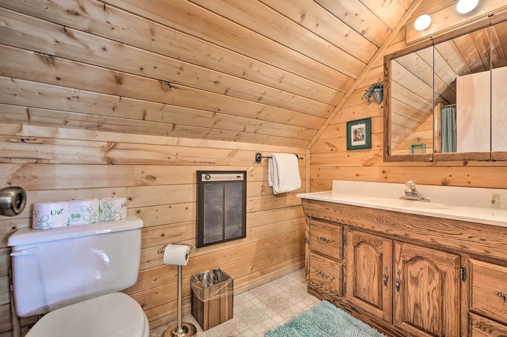 Rustic Duck Creek Village Cabin w/ Fire Pit