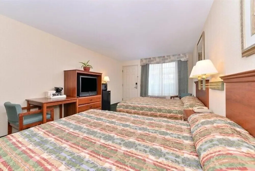 Tower Inn and Suites of Guilford / Madison