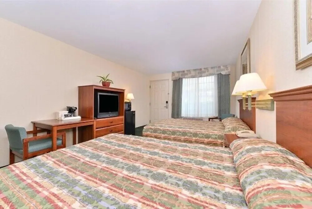 Tower Inn and Suites of Guilford / Madison