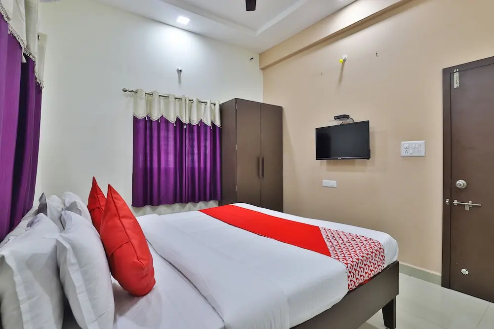 OYO 38589 Rajguru Guest House