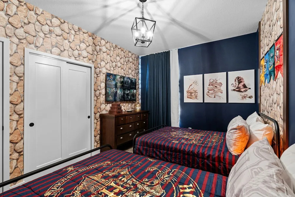 Stylish Home 15 Min to Magic
