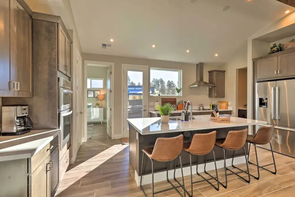 Flagstaff Home w/ Patios + Mount Humphries Views!