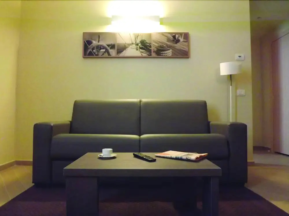 CHC Business Residence