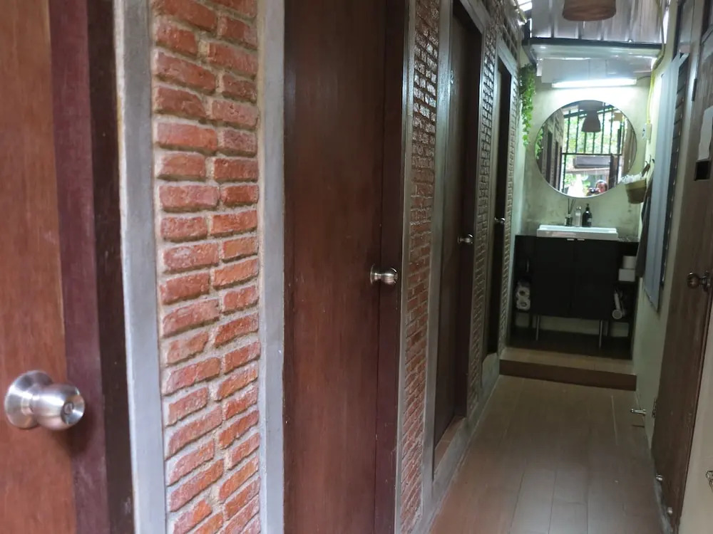 Non House Bangkok บ้านนอนโฮสเทล