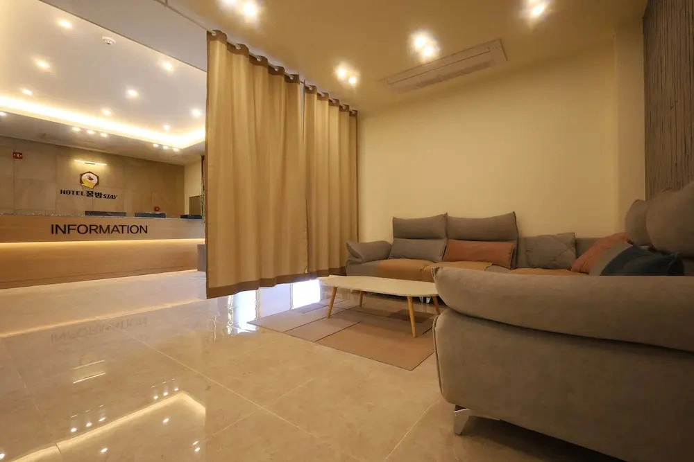 Hotel Kkulbam Stay