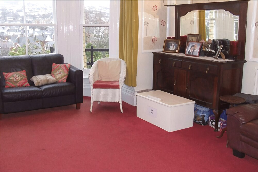 Torrs Hotel