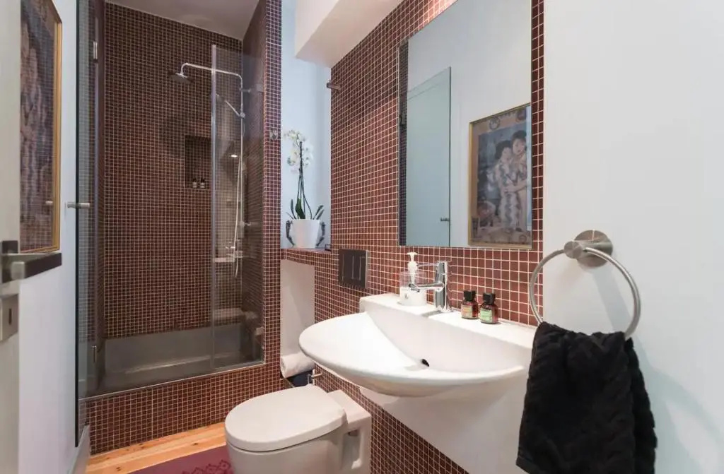 Beautiful and Stylish 5BR in the heart of Chiado
