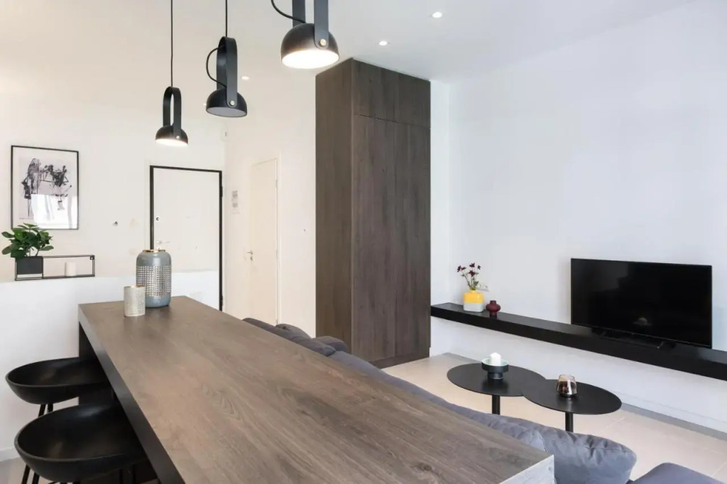 Voda Luxury Residence Penthouse #602