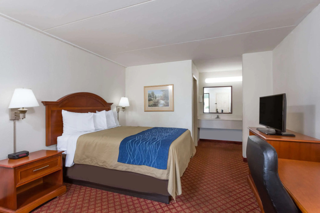 Days Inn by Wyndham Winston Salem North