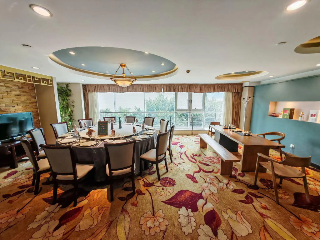 Chongqing Carlton Hotel