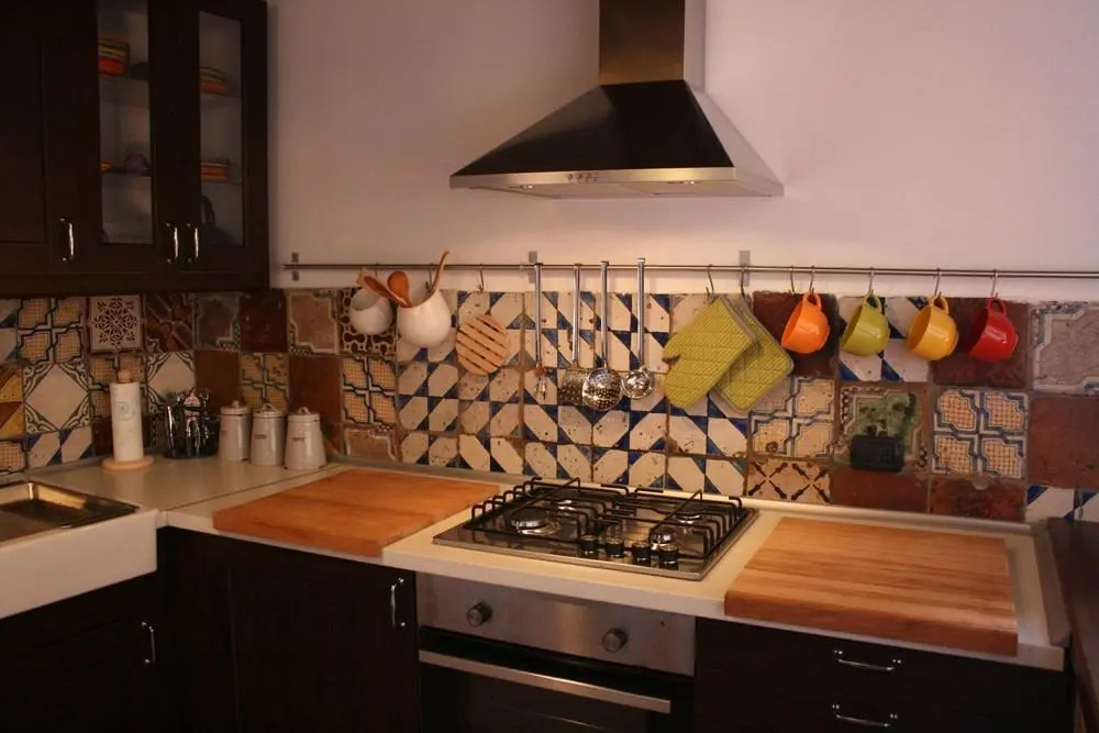 Apartment 25