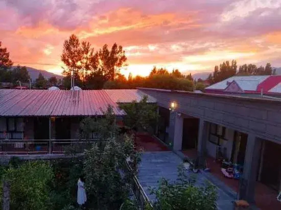 Nalati  Gengxin courtyard B & B