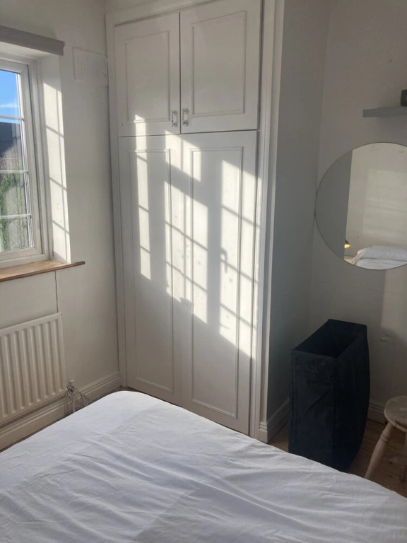 Entire Terraced two story redbrick house with parking in secluded cul de sac