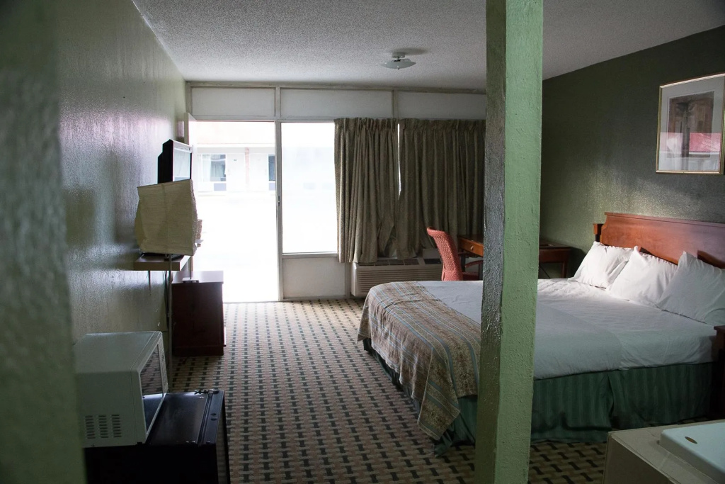 Cocomo Inn and Suites