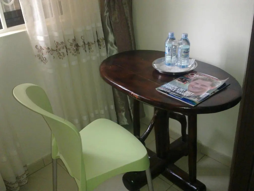 The Crested Crane Bwindi Hotel