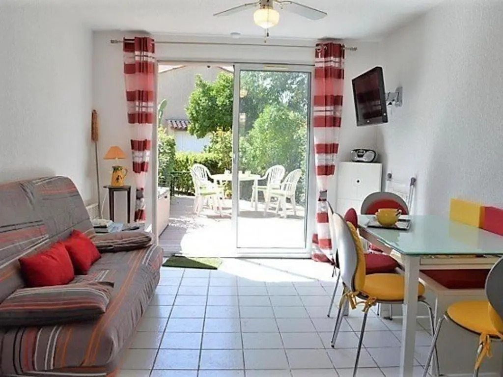Maison Le Lavandou, 2 pièces, 6 personnes - FR-1-251-156