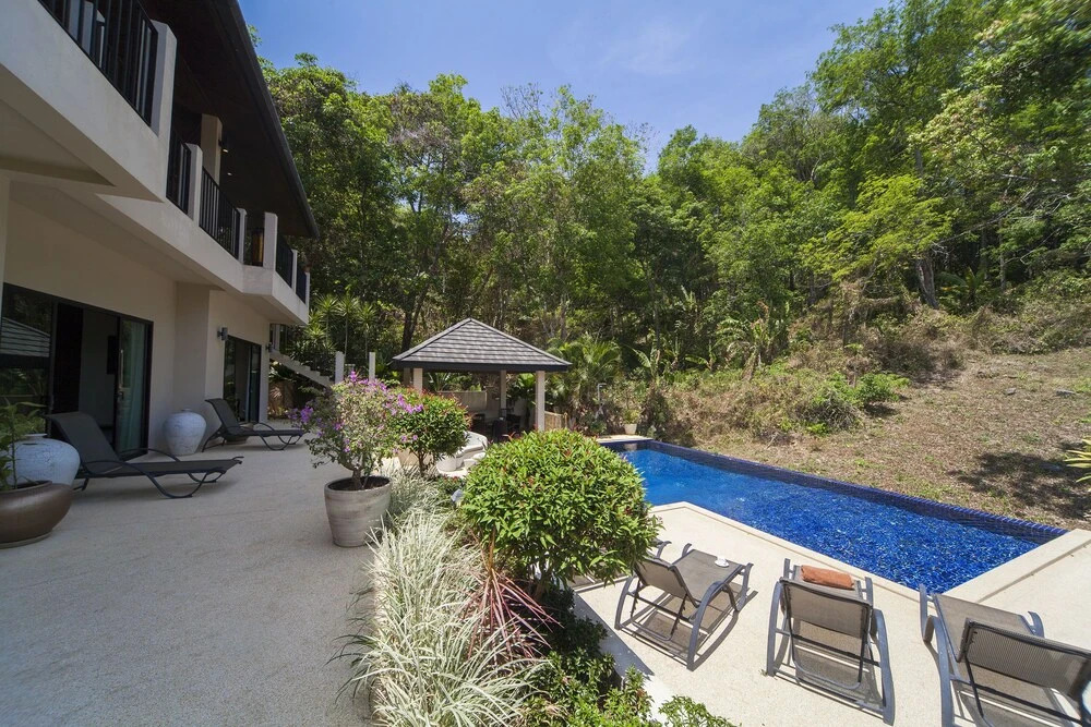 Villa Ploi Attitaya 6 Bed 2 Storey Villa Near Nai Harn Beach