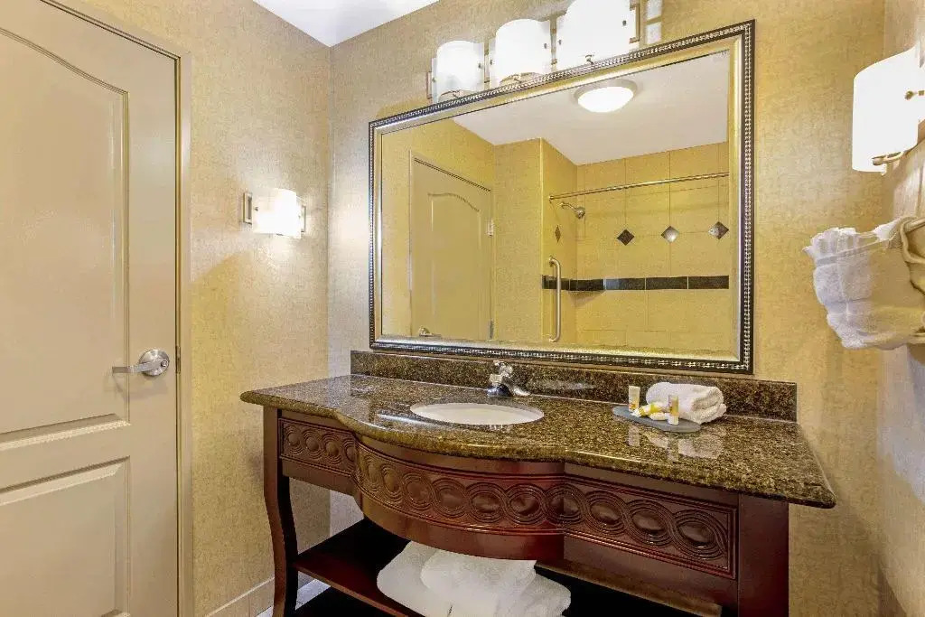La Quinta by Wyndham Cleburne