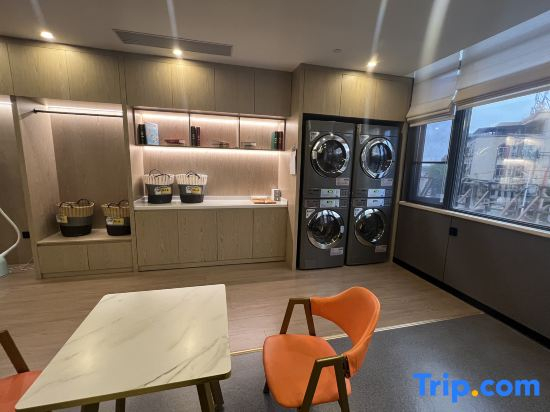 Vienna International Hotel (Haikou Meilan International Airport Store)