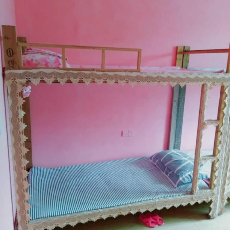 Fenghuang Long Time No See Hostel