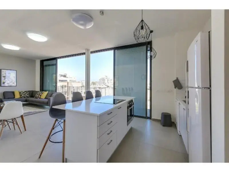 Luxury 2Bedroom brand new apt Carlton Hotel
