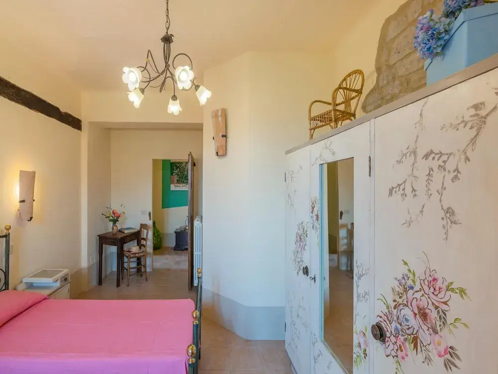 Scenic Stay in Le Marche
