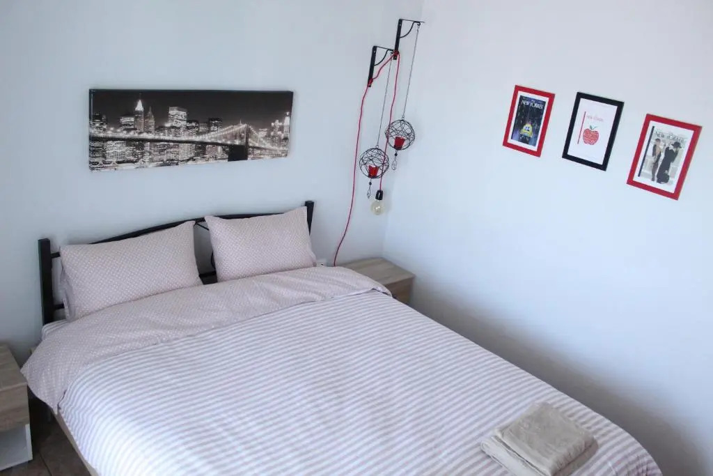 Unique Skyview Apartment-Downtown