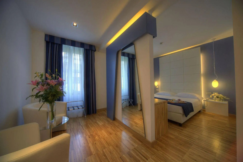 Roma Point Hotel