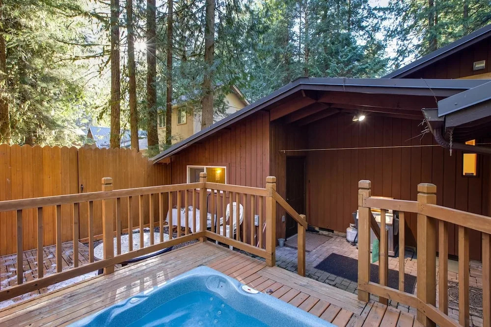 Snowline 23 by RedAwning