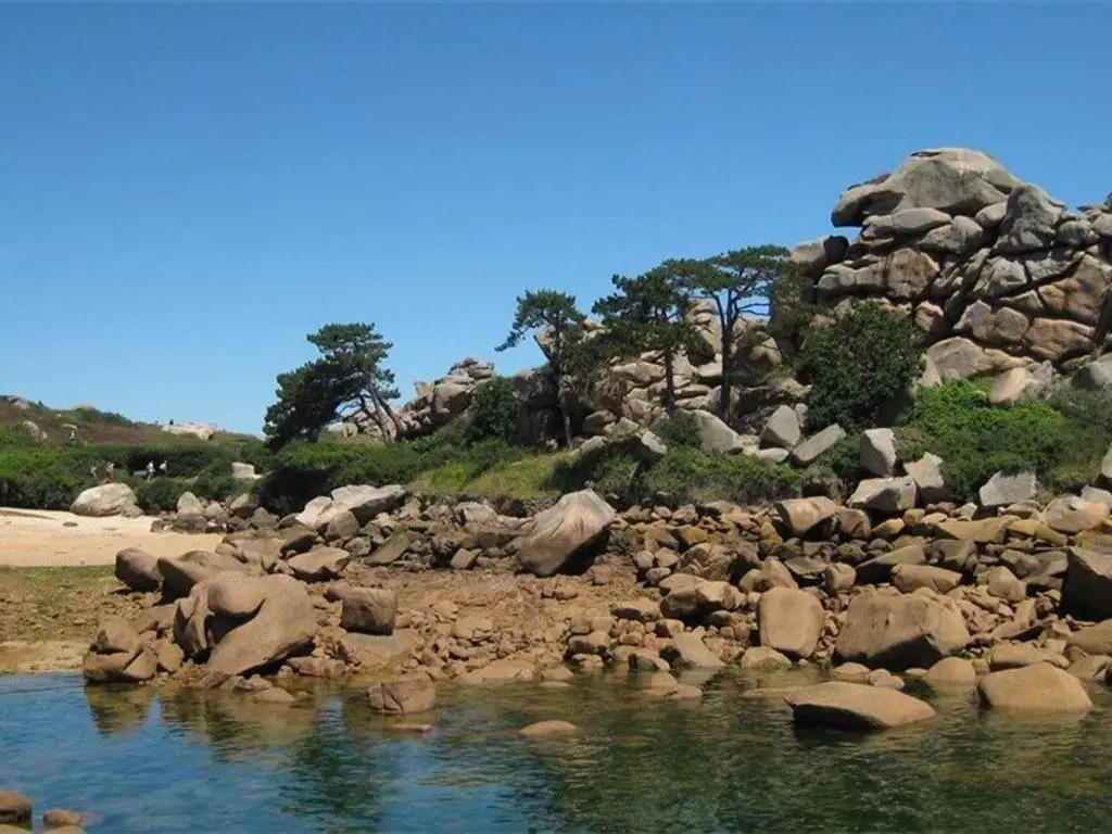 Maison à Ploumanach avec WIFI, proche du port, jardin, barbecue, garage, chiens acceptés - FR-1-368-44