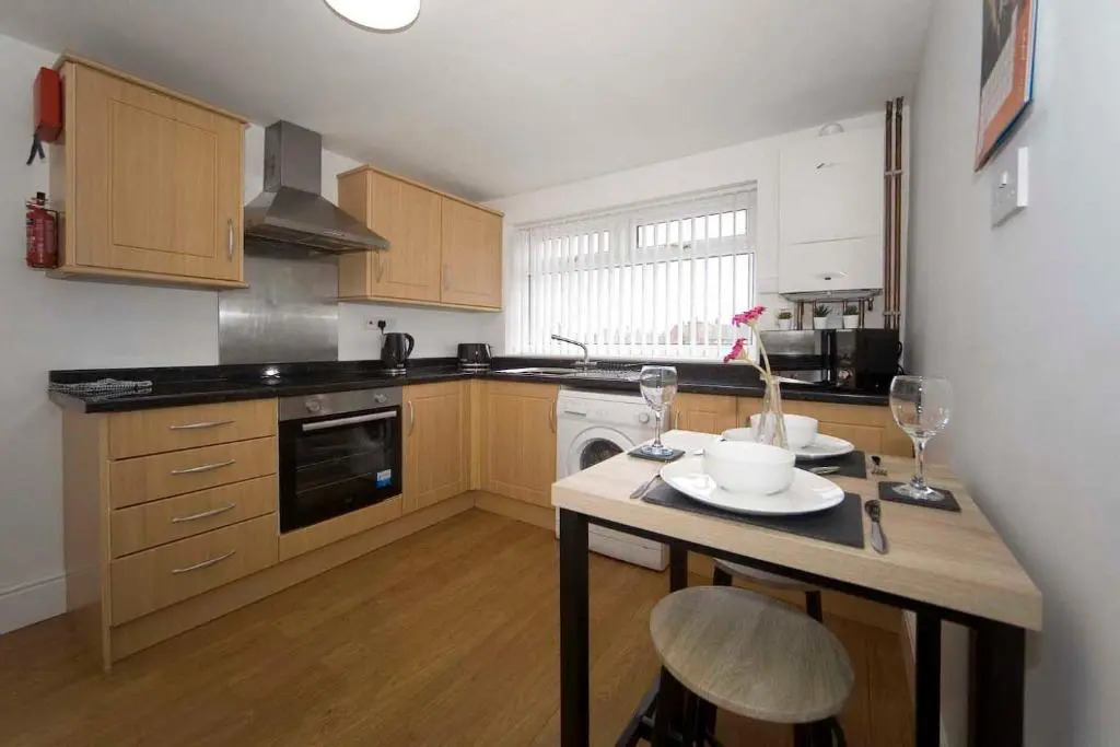 Belmont Budget Apartment