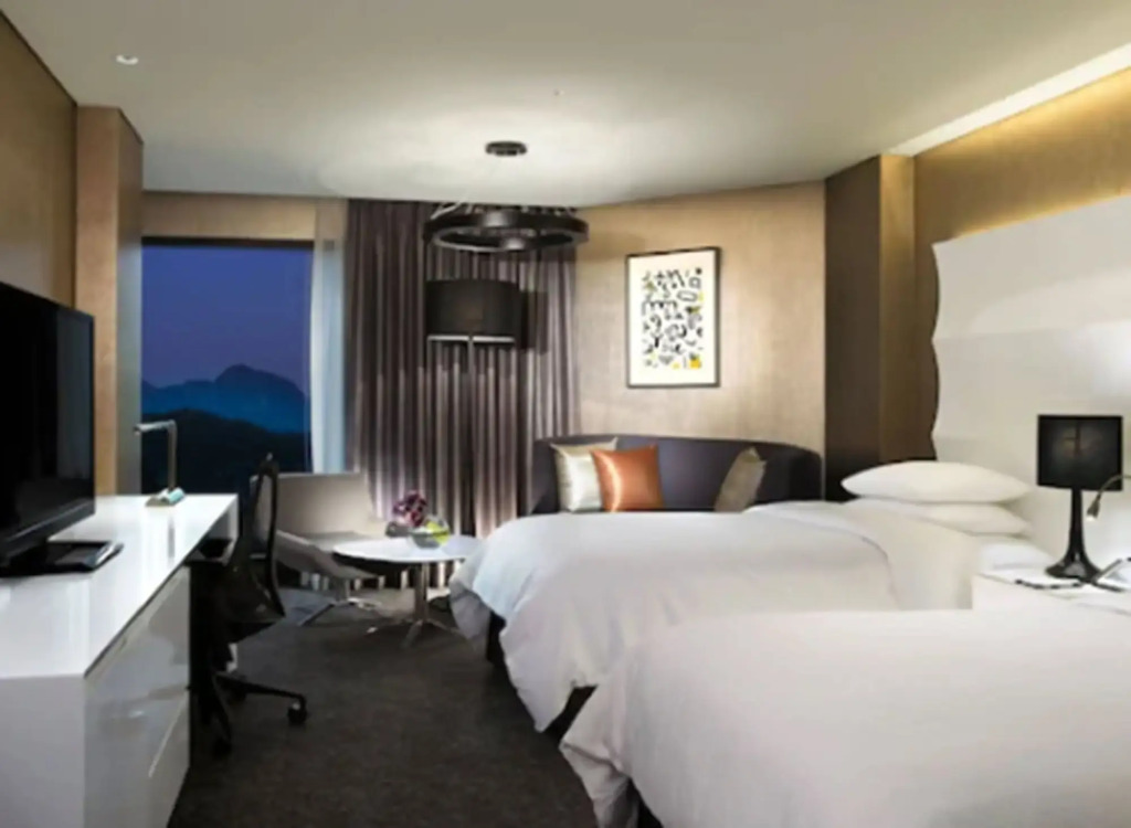 Swiss Grand Hotel 