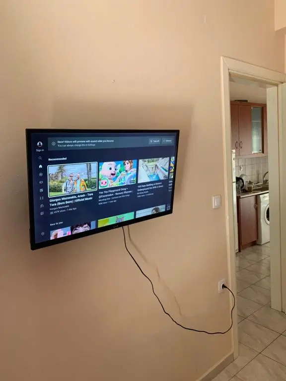 One Bedroom Flat 300m from Sea