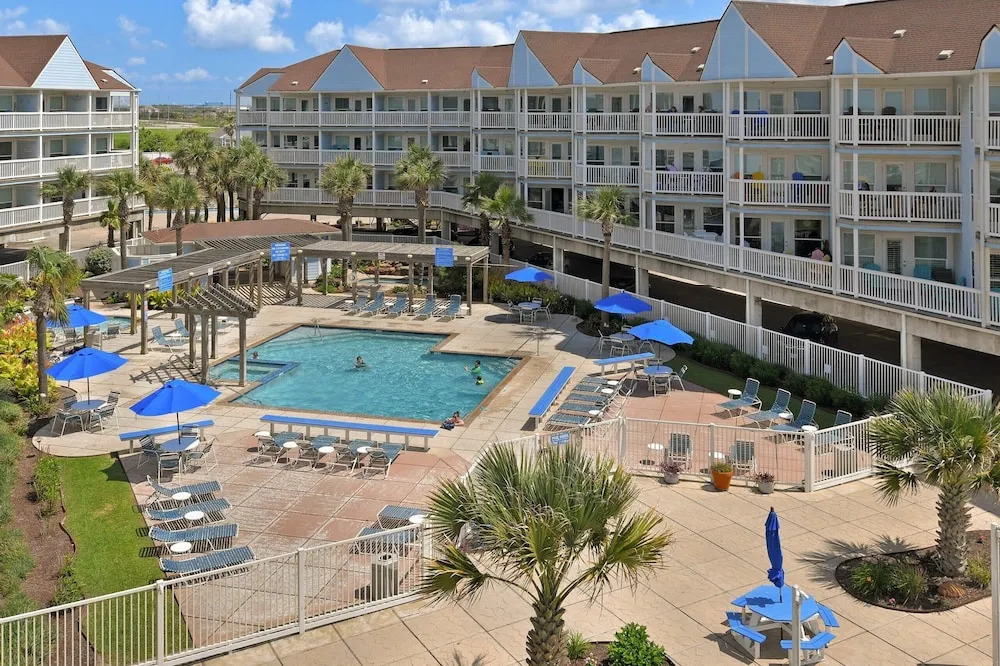 Seascape 1311 2 Bedroom Condo by RedAwning