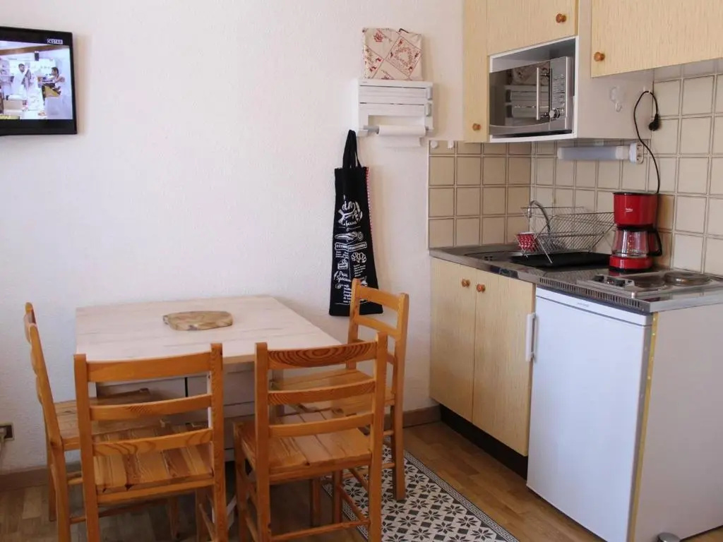 Appartement Risoul, 1 pièce, 4 personnes - FR-1-330-176