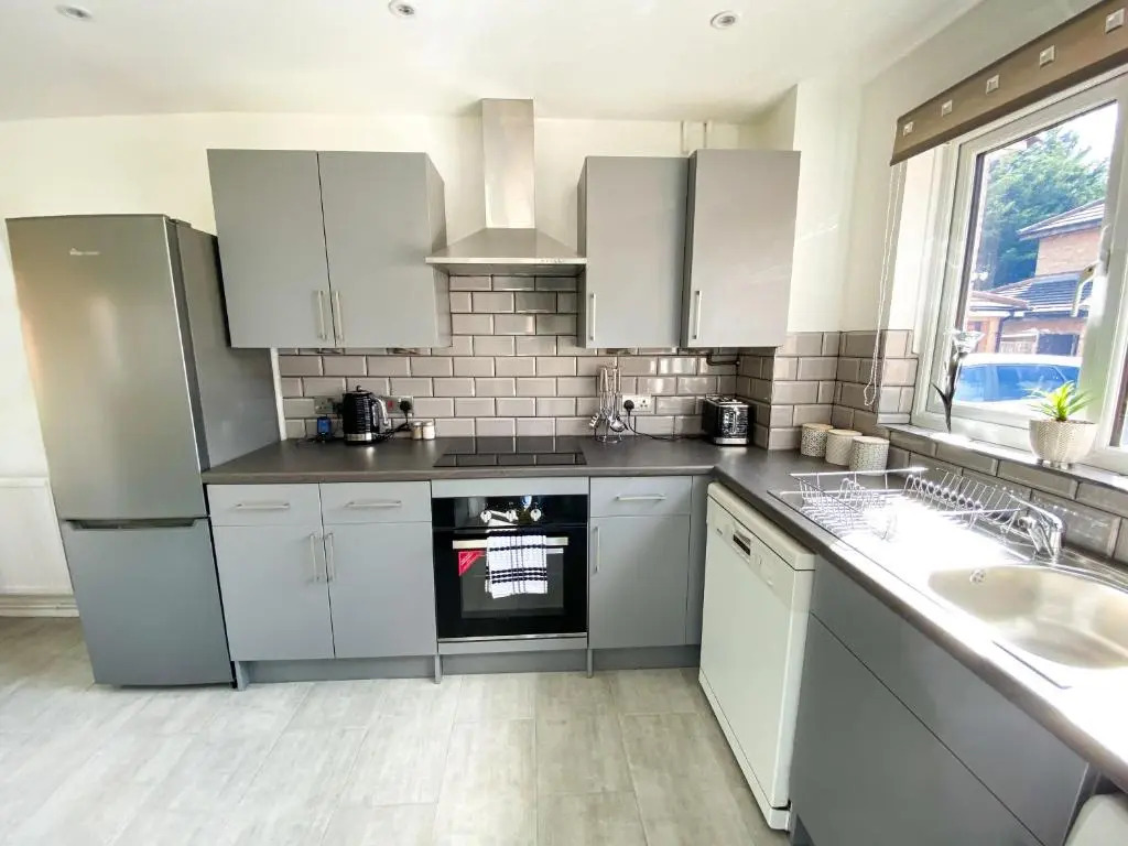 Contractor House - Free Parking - Garden - CMK by Comfy Workers