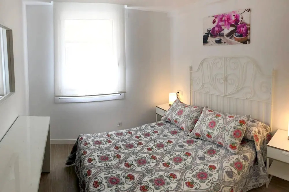 Apartment With 2 Bedrooms in Santiago de Compostela, With Wifi