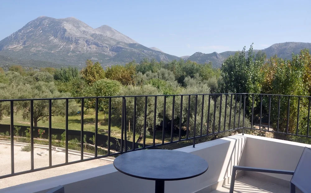 Costa Ionica · Mytikas Seaside Hotel