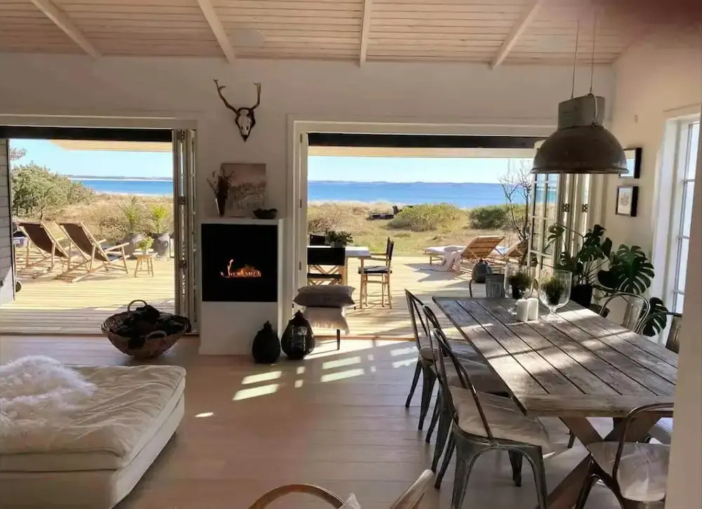Stunning Ocean View and Private Beach