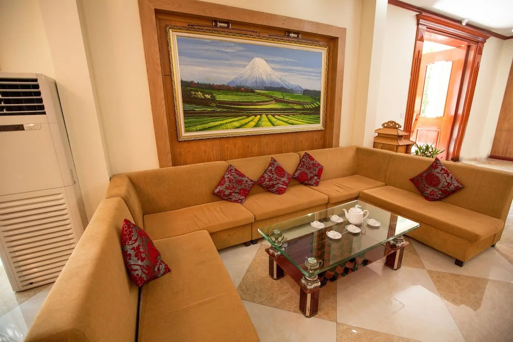 Thanh Lich Hotel