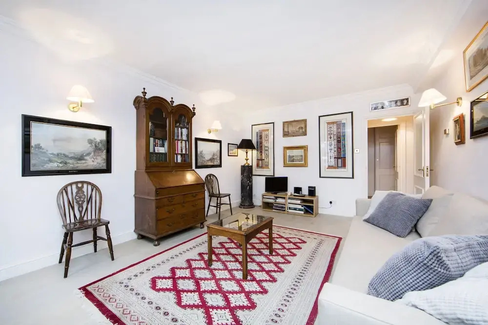 Comfortable one bedroom apartment in Notting Hill, Lambton Place near Portobello