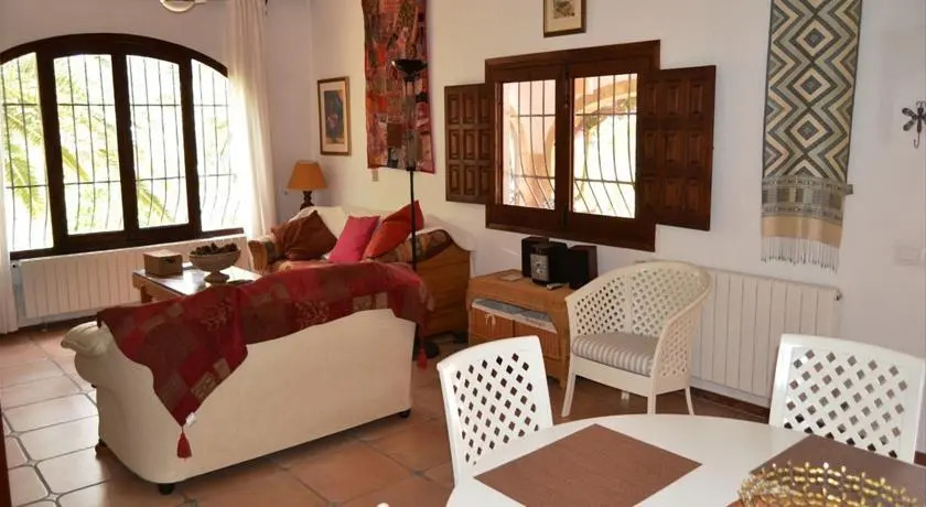 5040 Casa Markoli