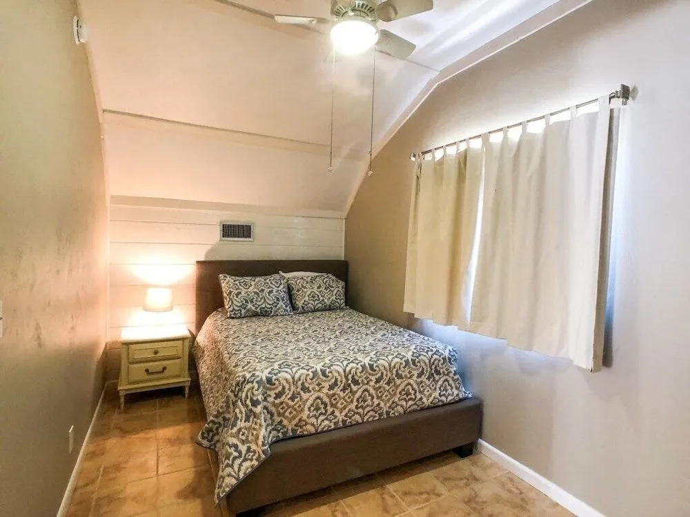 The Beach Barn - 4 Br Home