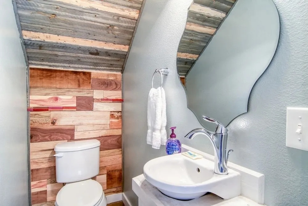 Beach Bear Lodge Unit 1 4 Bedrooms 3.5 Bathrooms Home