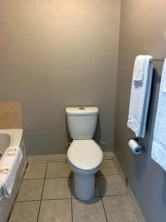 Royal Inn & Suites