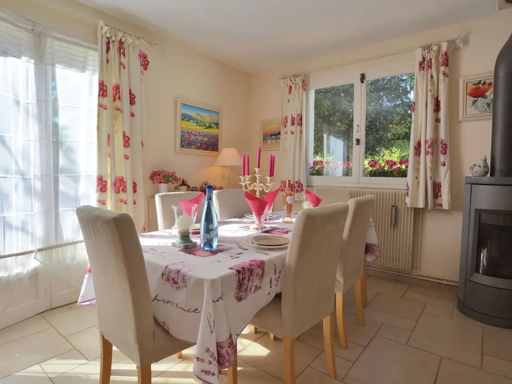 Villa in Garéoult with Private Pool