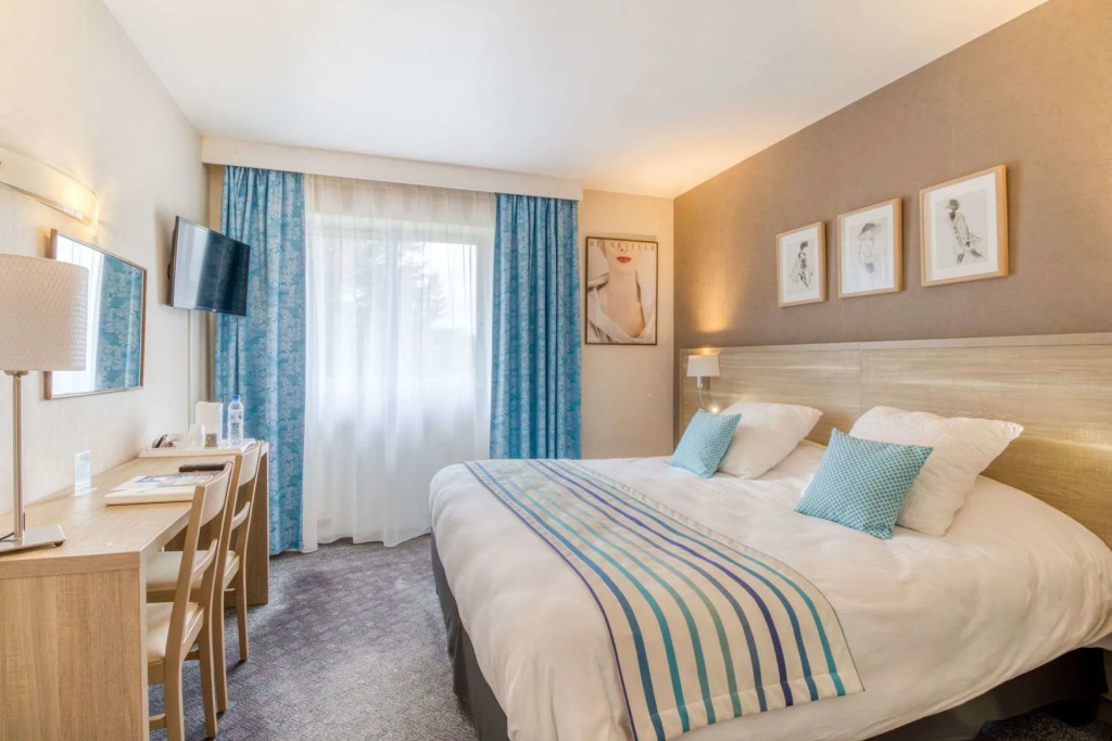 Brit Hotel le Cygne