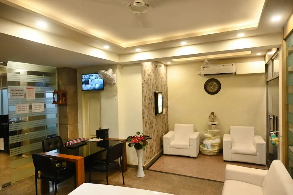 Ganga Darshanam Guesthouse at Dashashwamedh Ghat