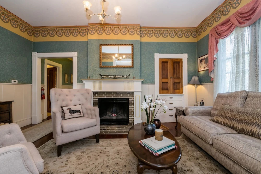 Madison Street Inn